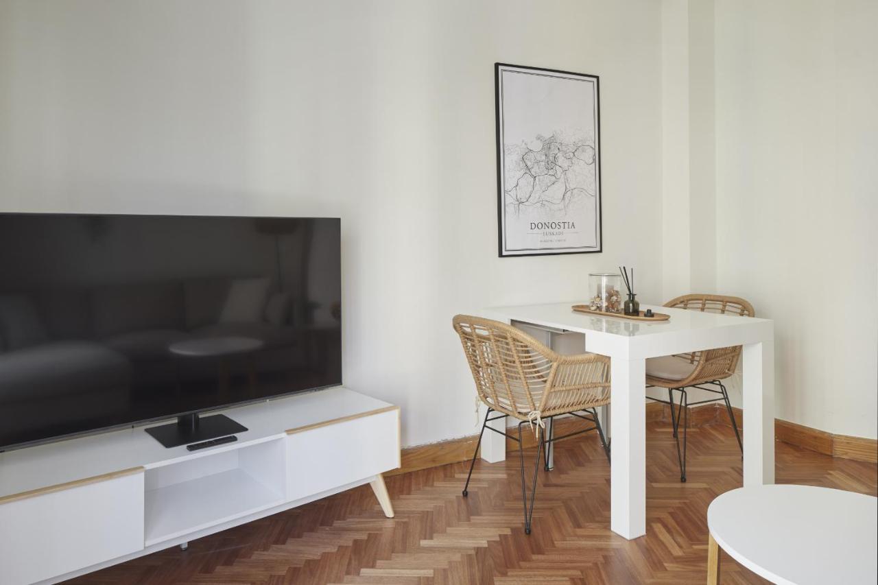 Always Easy I Cristina Enea Apartment San Sebastian Exterior photo